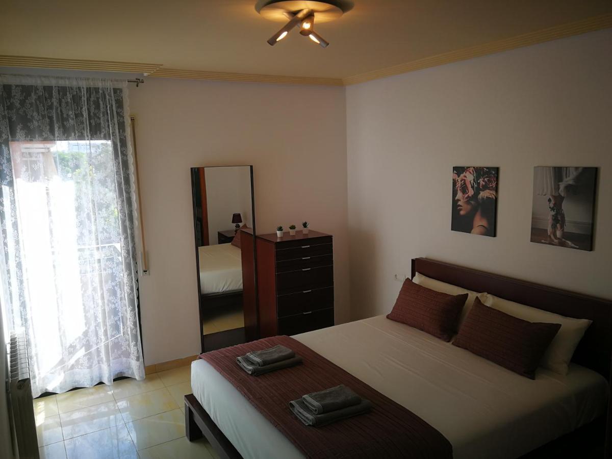 8Beds Vila-Seca 外观 照片